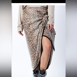 Knox Rose Asymmetrical Leopard Skirt - Tan and Black